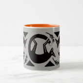 Antike Füchse und Blume auf grauer/orangefarbener  Zweifarbige Tasse (Mittel)