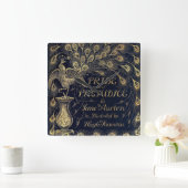 Antike Jane Austen Pride and Prejudice Peacock Quadratische Wanduhr (Zuhause)