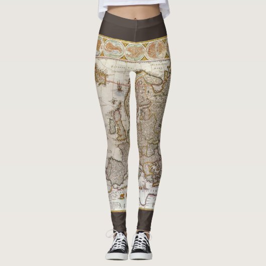 Antike Karte Europas von Willem Jansz Blaeu, c1617 Leggings (Vorderseite)