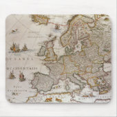 Antike Karte Europas von Willem Jansz Blaeu, c1617 Mousepad (Vorne)