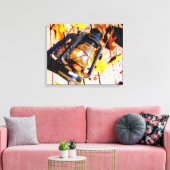 Antike Laterne mit Herbstlaub Leinwanddruck (Insitu (Wohnzimmer))