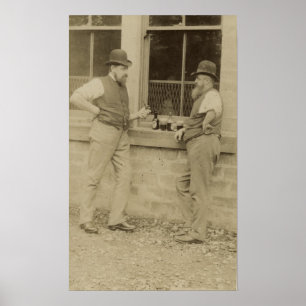 Antike Männer der Fotografie zwei, die Bier Poster