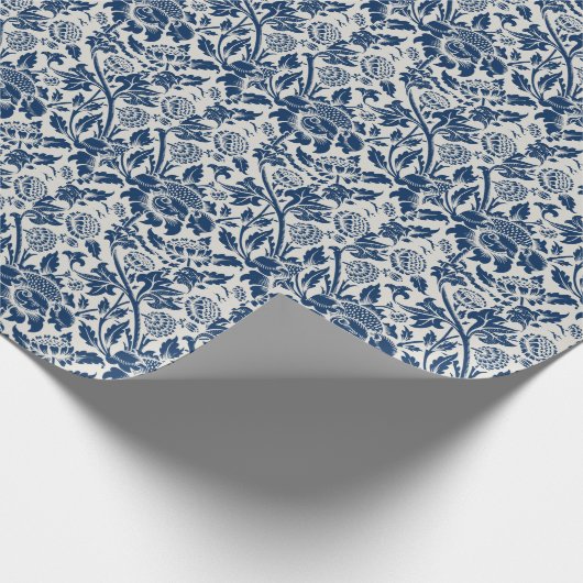 Antike Ornamentik Blumenweiß auf Marine Geschenkpapier (Ecke)