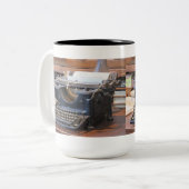 Antike Schreibmaschinen-Tasse Zweifarbige Tasse (Vorderseite Links)
