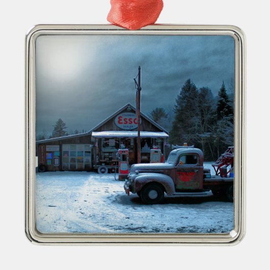 Antike Service-Station im Winter Ornament Aus Metall (Vorne)