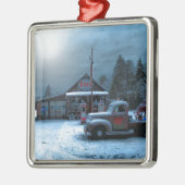 Antike Service-Station im Winter Ornament Aus Metall (Links)