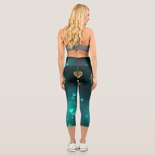 Antike Skeleton Keys on Green Background Capri Leggings (Rückseite)