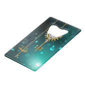 Antike Skeleton Keys on Green Background Geldbeutel Flaschenöffner (Rückseite Schrägansicht)