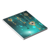 Antike Skeleton Keys on Green Background Notizblock (angewinkelt)