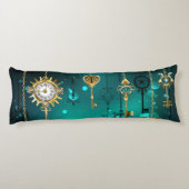 Antike Skeleton Keys on Green Background Seitenschläferkissen (Rückseite)