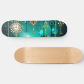 Antike Skeleton Keys on Green Background Skateboard (Horizontal)