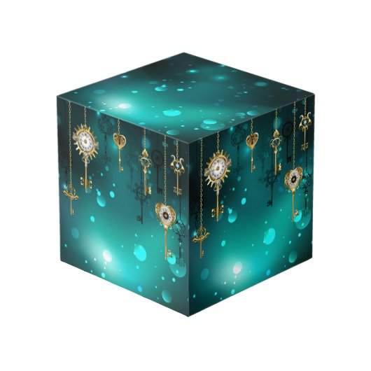 Antike Skeleton Keys on Green Background Würfel (Vorderseite Schrägansicht)