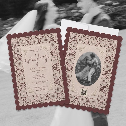 Antike Spitzendeckchen-Bordeaux-Hochzeit Einladung