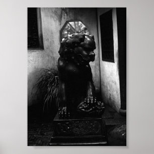 Antike Statue aus dem Yuyuan-Garten in Shanghai, C Poster