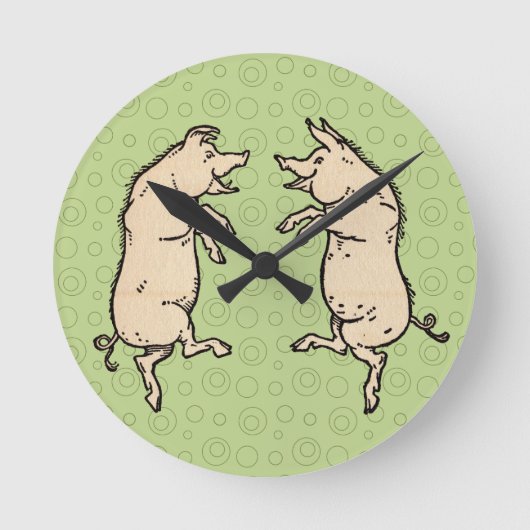 Antike tanzende Schweine: Whimsical Vintage Piggy  Runde Wanduhr (Vorderseite)