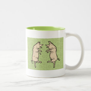 Antike Tanzschweine: Whimsical Vintag Piggy Jig Zweifarbige Tasse