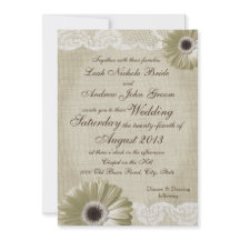 Antike, weiße Daisy- und Spitzenhochzeit