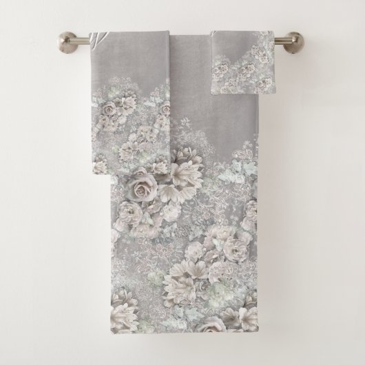 Antike weiße Rosen mit (oder außen) Ihrer Initiale Badhandtuch Set (Insitu)