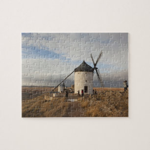 Antike Windmühlen von La Mancha mit Besuchern Puzzle