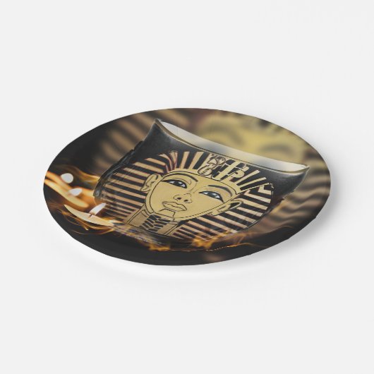 Antiker ägyptischer König mit leuchtenden Kerzenle Pappteller (Schrägansicht)