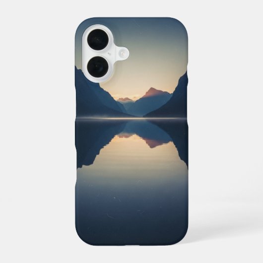 Antiker Bergsee bei Dämmerung iPhone 16 Hülle (Rückseite)