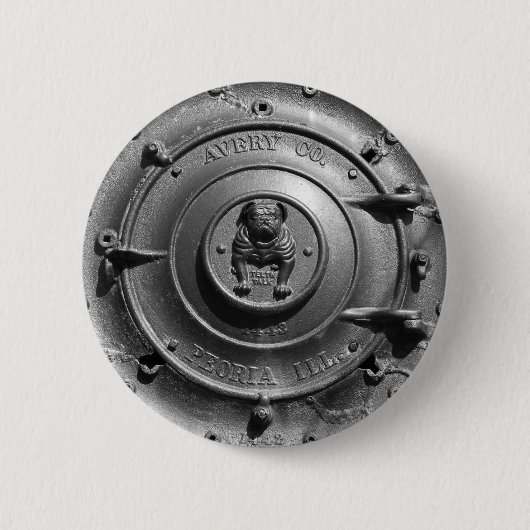Antiker Dampf-Traktor vorne. Button (Vorderseite)