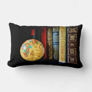 Antiker Globus und Bücher Lendenkissen