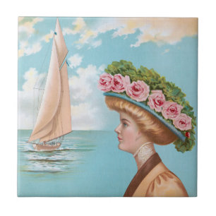Antiker Hut mit rosa Rose im Stil einer Dame am Me Fliese
