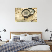 Antiker Kompass auf Karte Leinwanddruck (Insitu (Schlafzimmer))