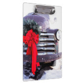 Antiker Lastwagen mit festlichem Weihnachtskranz Klemmbrett (Rechts)