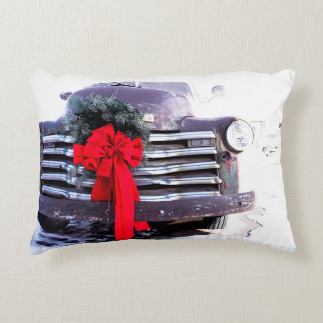 Antiker LKW mit festlicher Weihnachtsfeier Dekokissen (Vorderseite)
