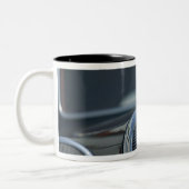 antiker Mercedes 4 Zweifarbige Tasse (Links)