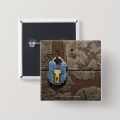 Antiker Metallverschluß auf Steinwand Button (Vorne & Hinten)