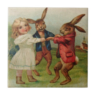 Antiker Ostern-Spiel-Ring um rosiges Fliese