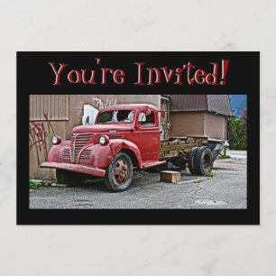 Antiker roter Oldtimer-LKW Sie sind eingeladen! Einladung