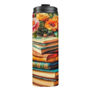 Antiker Stapel Vintage-Bücher und Blumen Thermosbecher