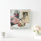 Antiker verzierter quadratische wanduhr (Zuhause)