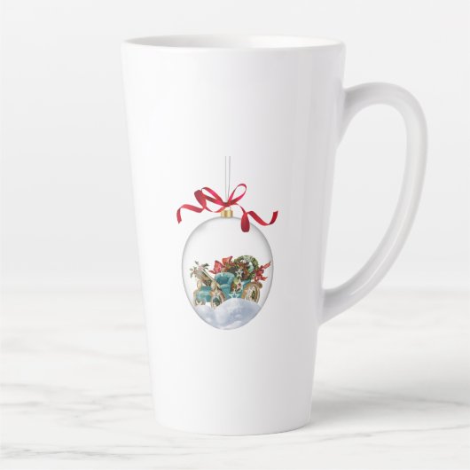 Antikes Auto in einer klaren Weihnachtskugel Milchtasse (Rechts)