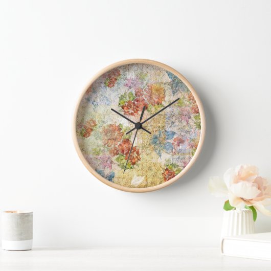 Antikes Blumenmuster mit distressed-Effekt Uhr (Zuhause)