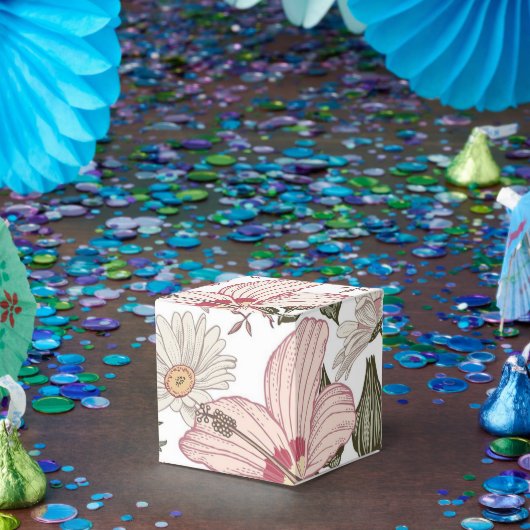 Antikes Blumenmuster mit Rosen Geschenkschachtel (Party)
