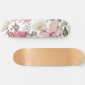 Antikes Blumenmuster mit Rosen Skateboard (Horizontal)