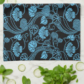 Antikes Blumenmuster Schwarz auf blau Geschirrtuch (Gefaltet)