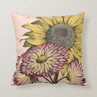 Antikes botanisches Bouquet auf Rosa Kissen