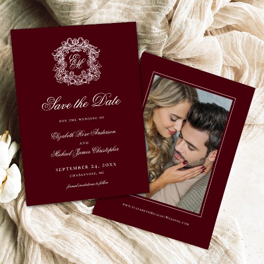 Antikes burgunderrotes Wappen-Monogramm Hochzeitsf Save The Date