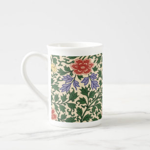 Antikes Chinoiserie-Pfingstrosenmuster von Owen Jo Porzellantasse