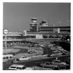 Antikes Deutschland Berlin Flughafen Tegel Fliese