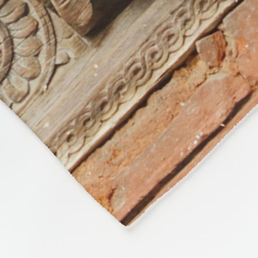 Antikes Fenster im Nasal Chowk Hof von Hanuman Fleecedecke (Ecke)