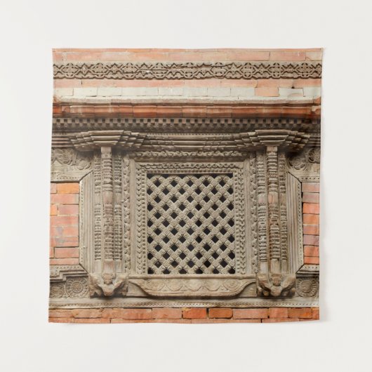 Antikes Fenster im Nasal Chowk Hof von Hanuman Wandteppich (Vorderseite)