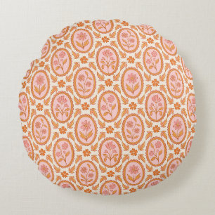 Antikes Floral-Cameo-Muster in Rosa und Orange Rundes Kissen