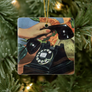 Antikes Geschäft, Antiktelefon mit Wählscheibe Keramikornament